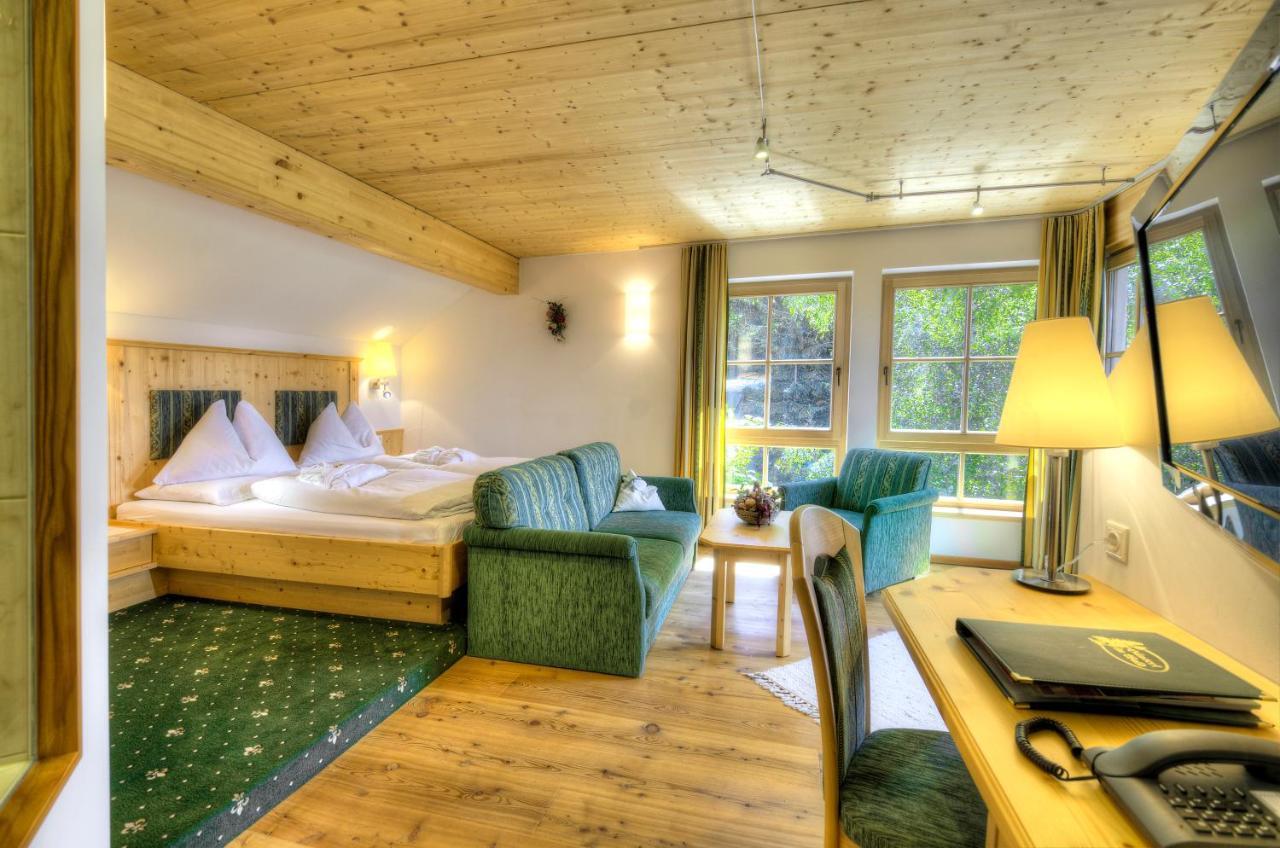 Hotel Haeuserl Im Wald Mariapfarr Exterior foto